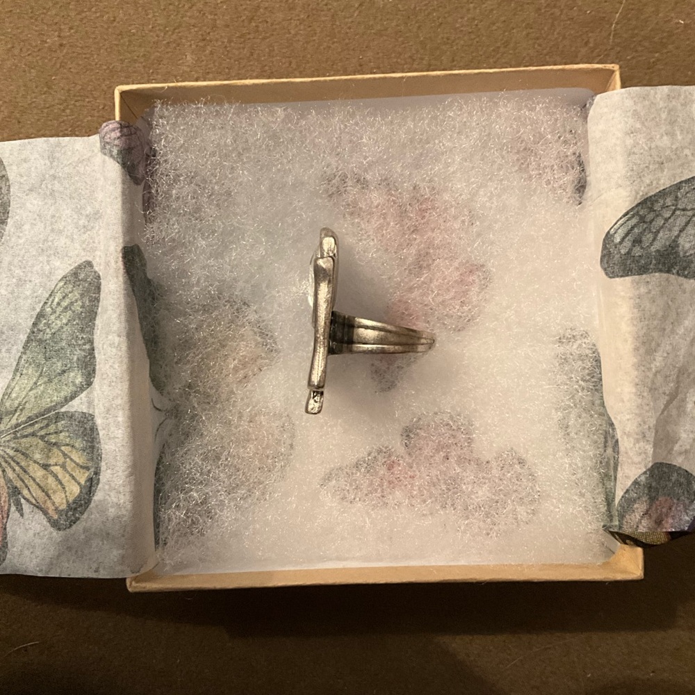 Silver Ring With Large Clear Rhinestone - image 3